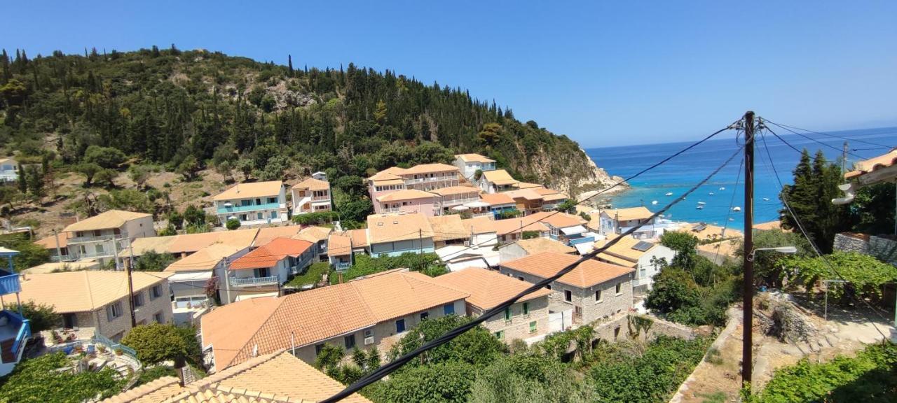 Villa Spiros Ayios Nikitas Luaran gambar