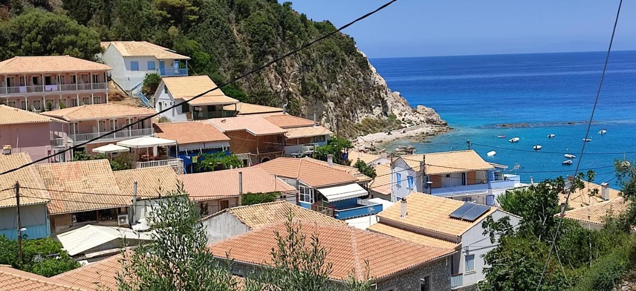 Villa Spiros Ayios Nikitas Luaran gambar